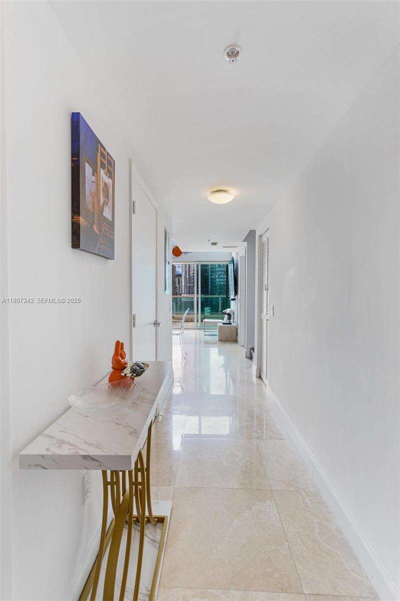 Brickell On The River at 41 5 St, Miami, FL 33131 - For Sale photo 8