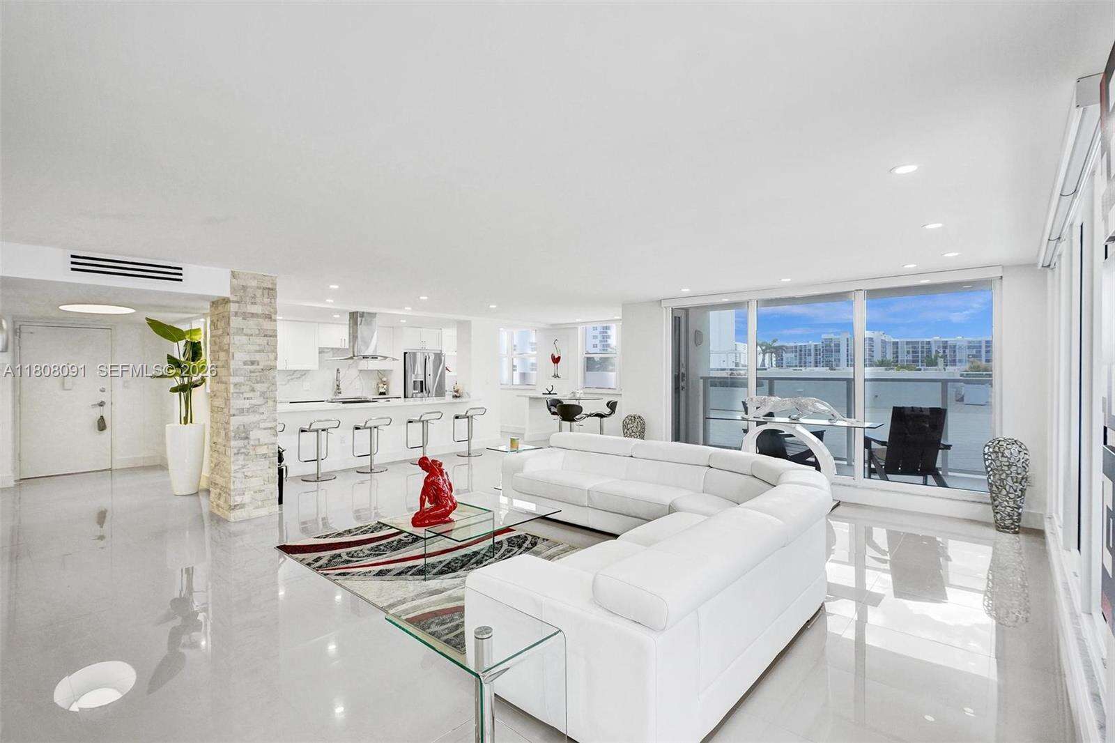 Aquarius at 2751 Ocean Dr, Hollywood, FL 33019 - For Sale photo 4