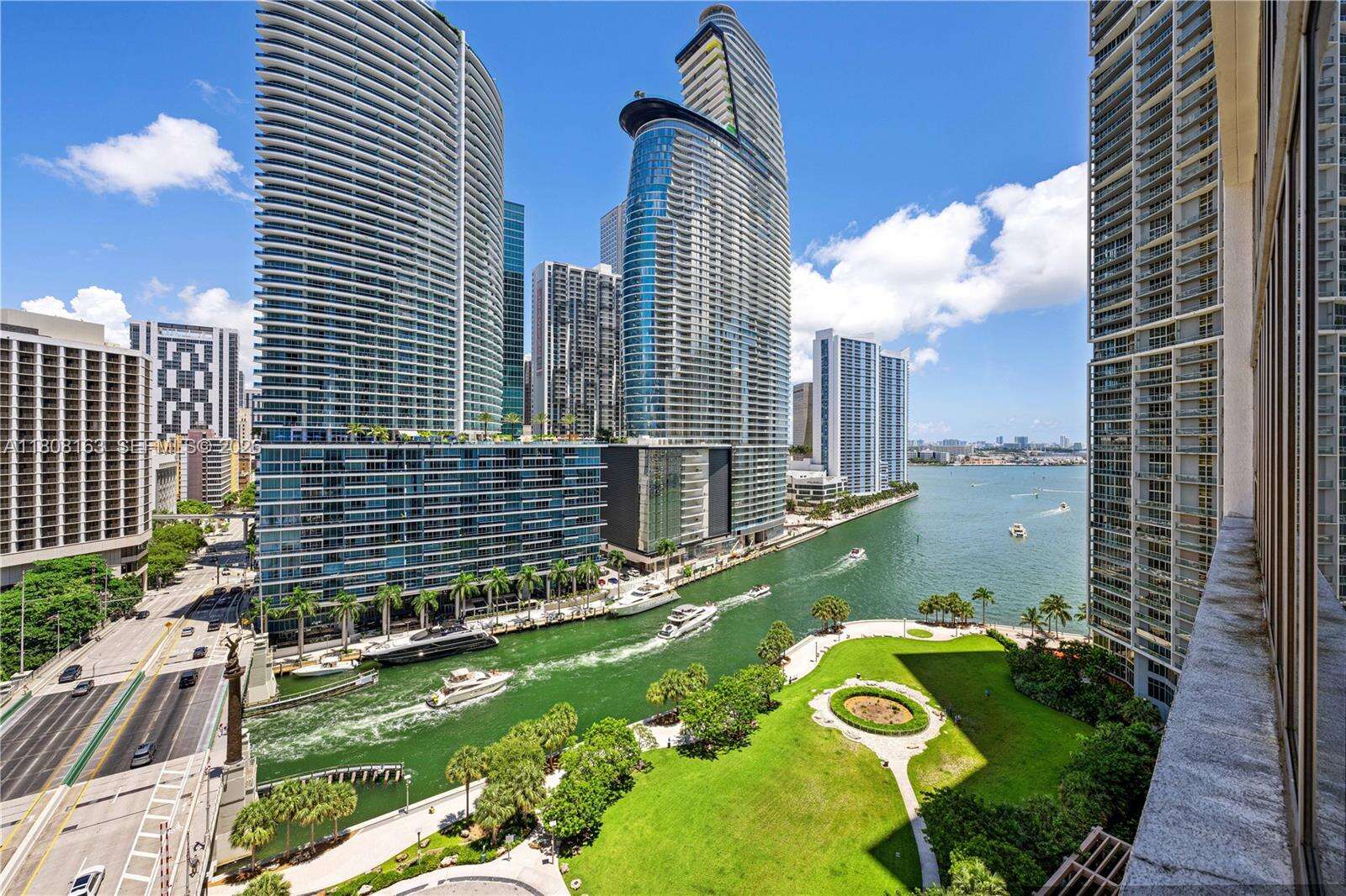 Icon Brickell 3 at 485 Brickell Ave, Miami, FL 33131 - For Sale photo 19