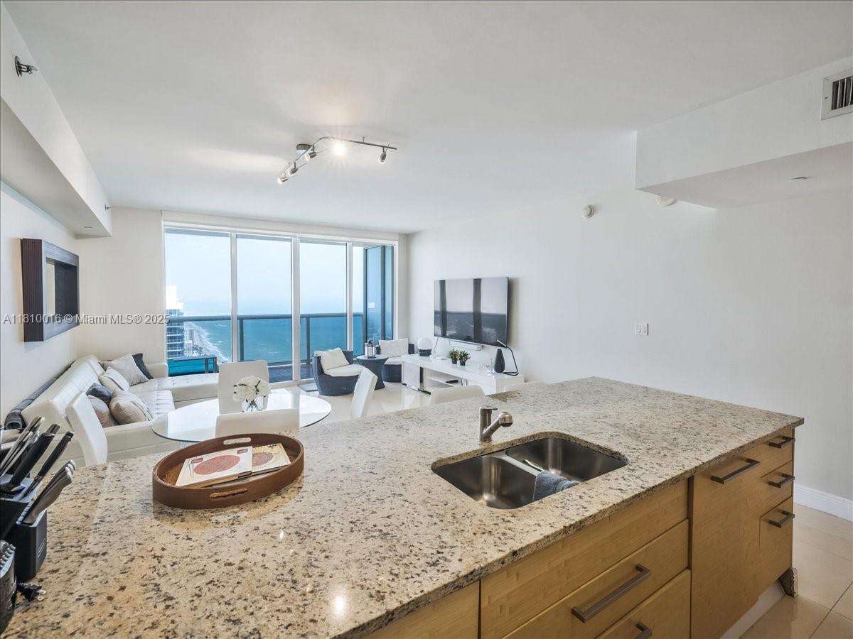 The Beach Club Two at 1830 Ocean Dr, Hallandale Beach, FL 33009 - For Sale photo 12