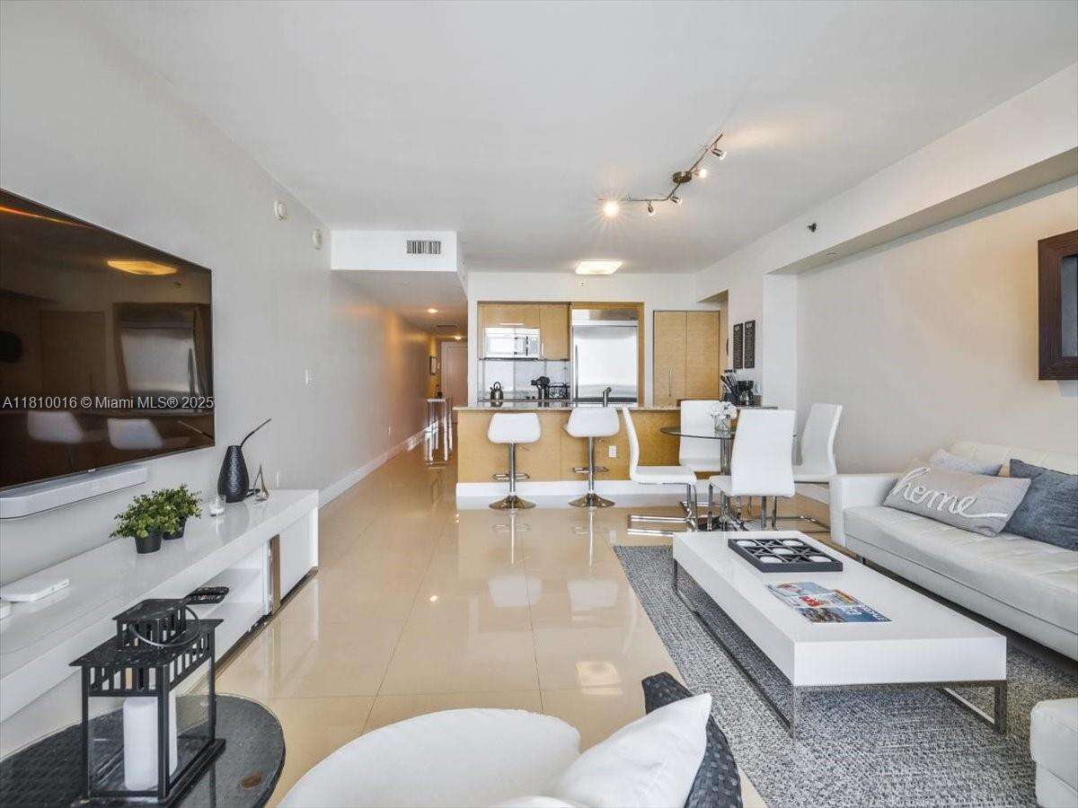 The Beach Club Two at 1830 Ocean Dr, Hallandale Beach, FL 33009 - For Sale photo 16