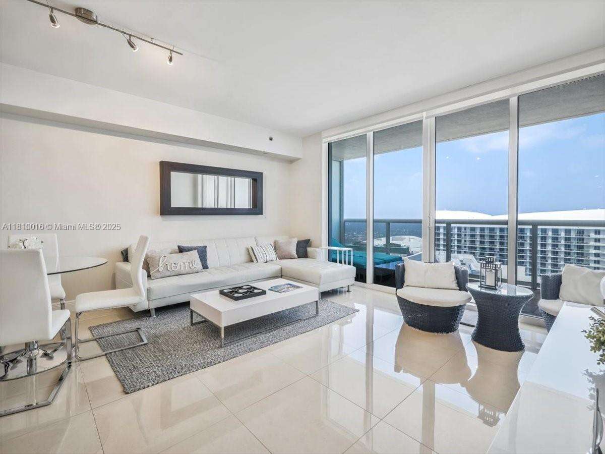 The Beach Club Two at 1830 Ocean Dr, Hallandale Beach, FL 33009 - For Sale photo 4