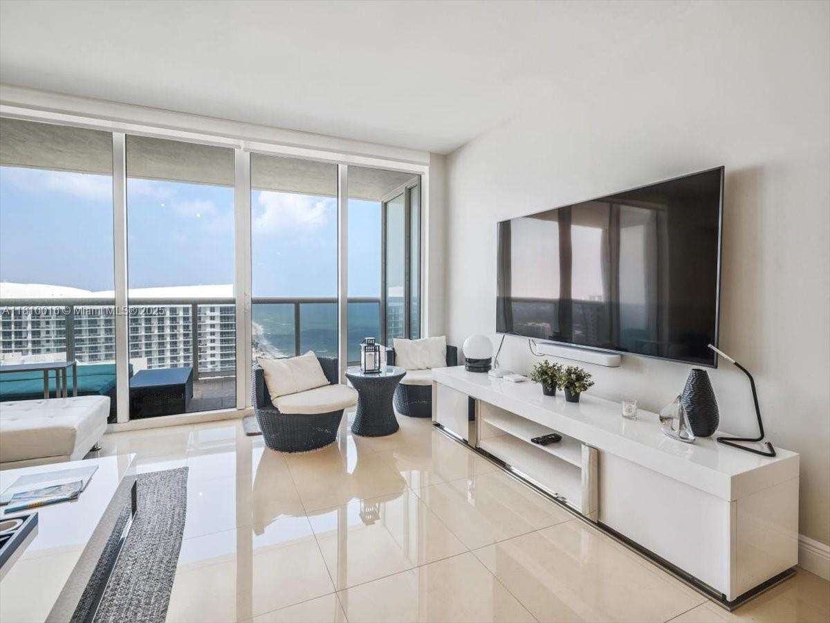 The Beach Club Two at 1830 Ocean Dr, Hallandale Beach, FL 33009 - For Sale photo 9