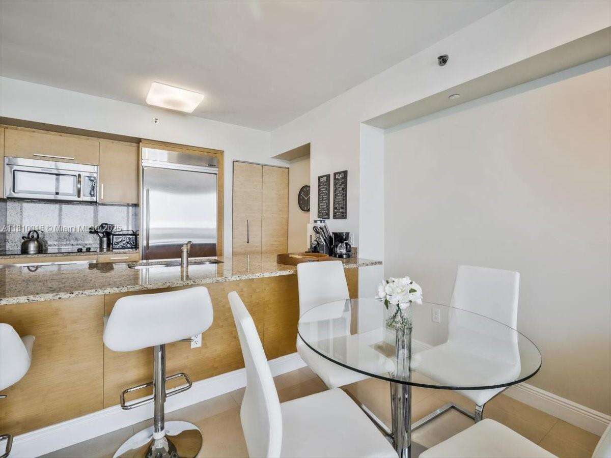 The Beach Club Two at 1830 Ocean Dr, Hallandale Beach, FL 33009 - For Sale photo 10