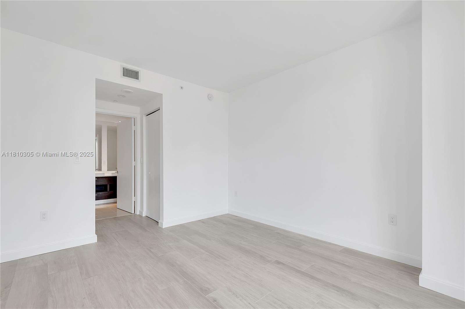 Brickell Heights East at 45 9 St, Miami, FL 33130 - For Sale photo 9