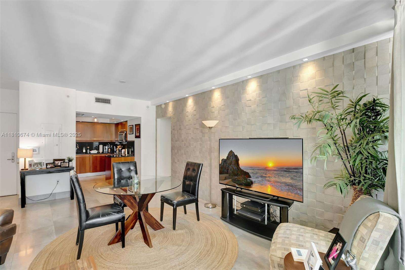 Jade At Brickell Bay at 1331 Brickell Bay Dr, Miami, FL 33131 - For Sale photo 2