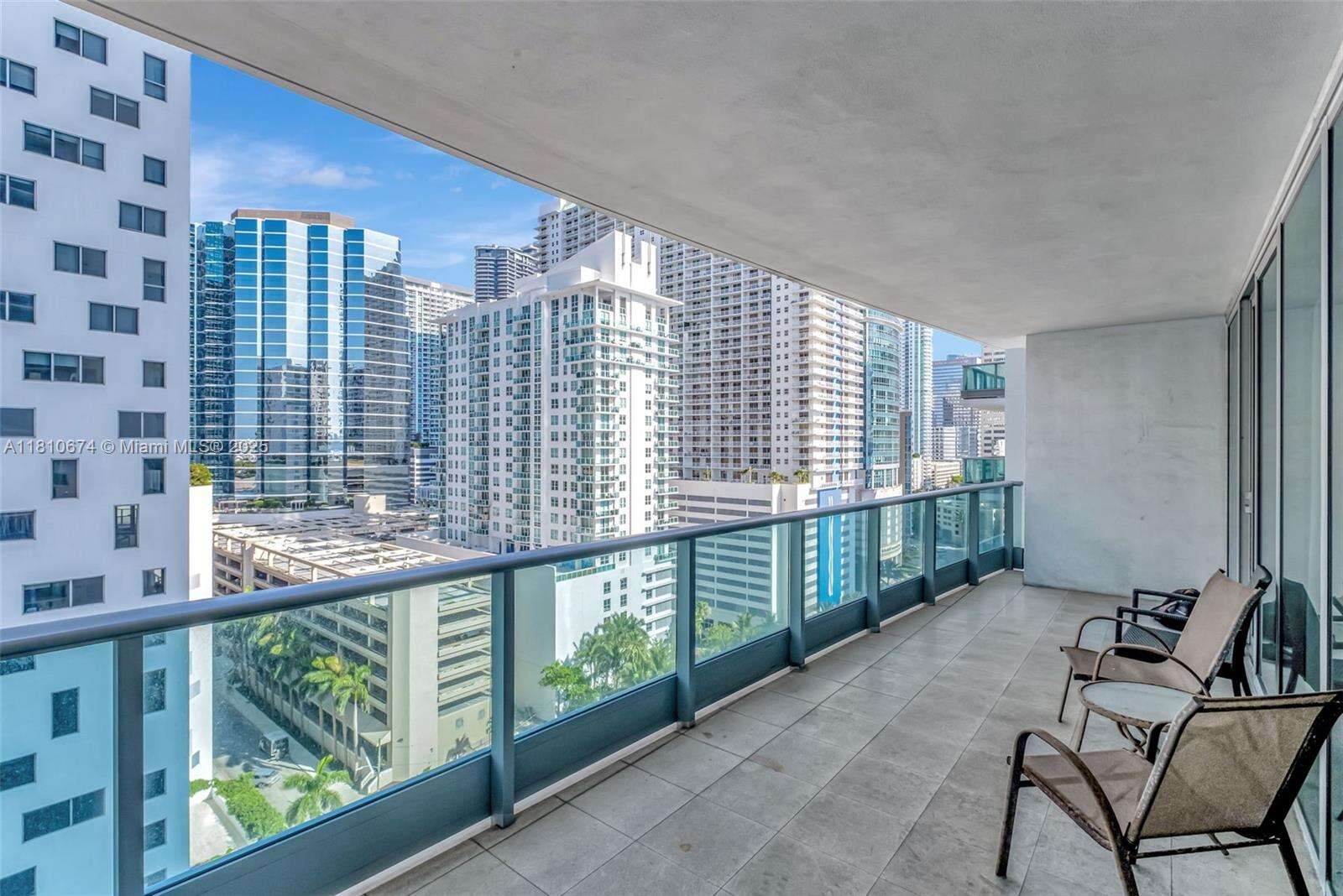 Jade At Brickell Bay at 1331 Brickell Bay Dr, Miami, FL 33131 - For Sale photo 11