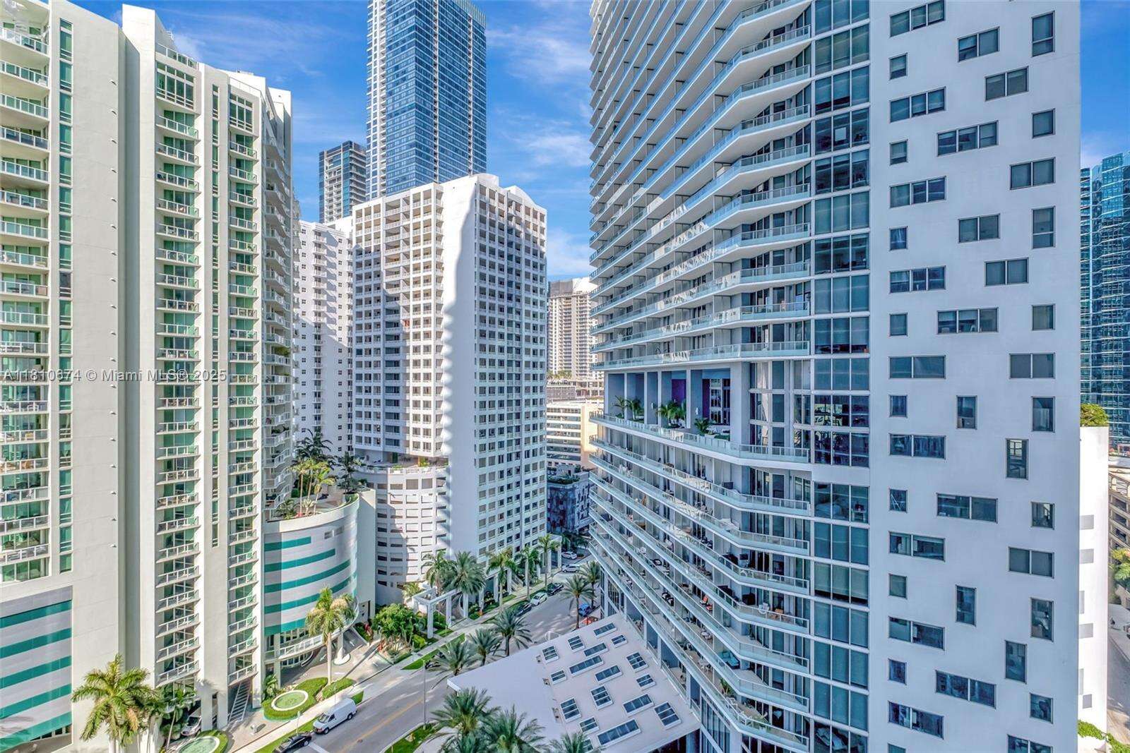 Jade At Brickell Bay at 1331 Brickell Bay Dr, Miami, FL 33131 - For Sale photo 13