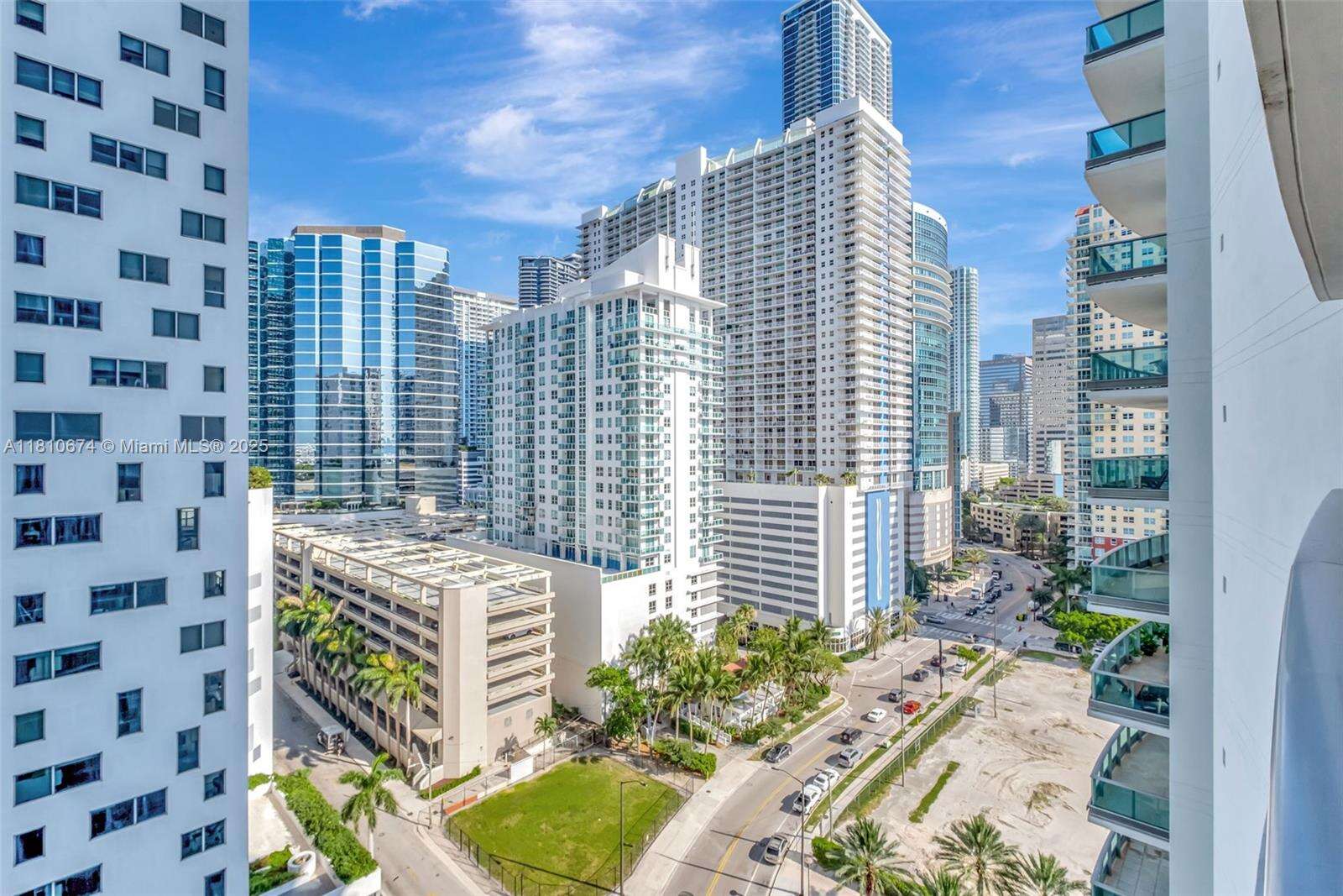Jade At Brickell Bay at 1331 Brickell Bay Dr, Miami, FL 33131 - For Sale photo 14