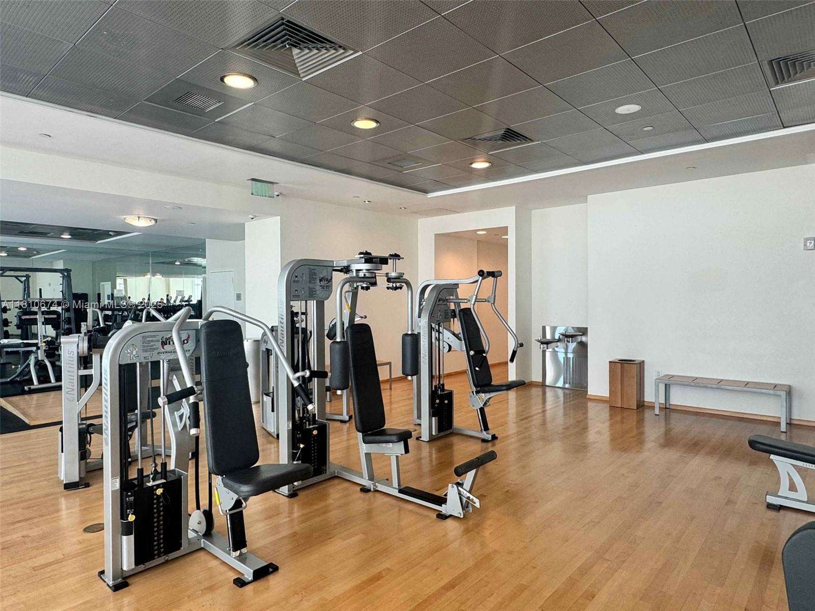 Jade At Brickell Bay at 1331 Brickell Bay Dr, Miami, FL 33131 - For Sale photo 17