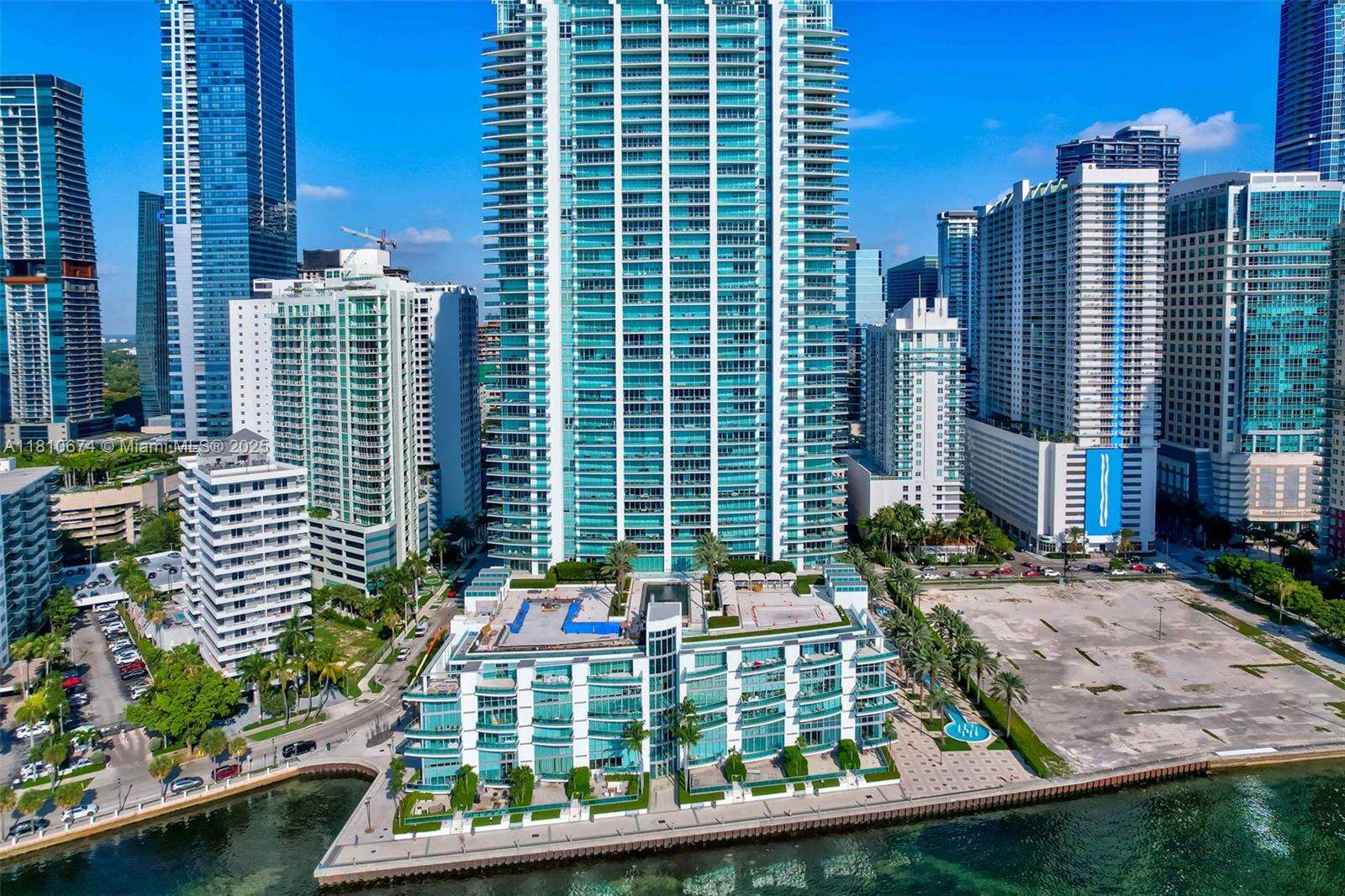 Jade At Brickell Bay at 1331 Brickell Bay Dr, Miami, FL 33131 - For Sale photo 25