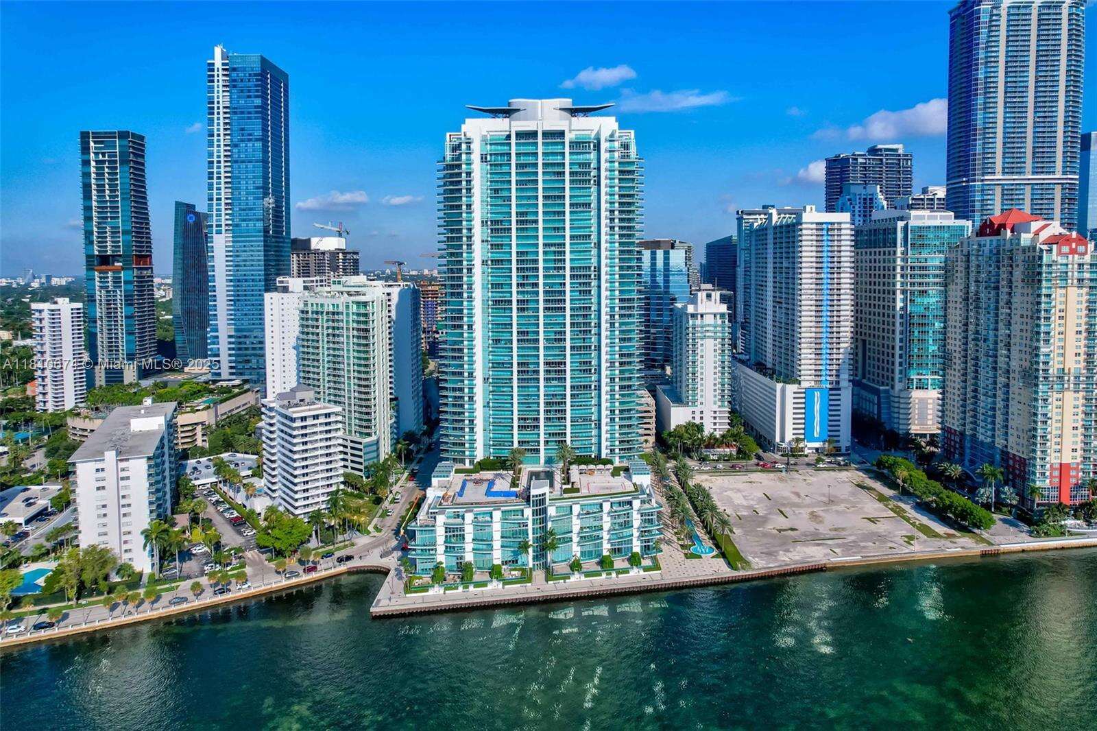 Jade At Brickell Bay at 1331 Brickell Bay Dr, Miami, FL 33131 - For Sale photo 26