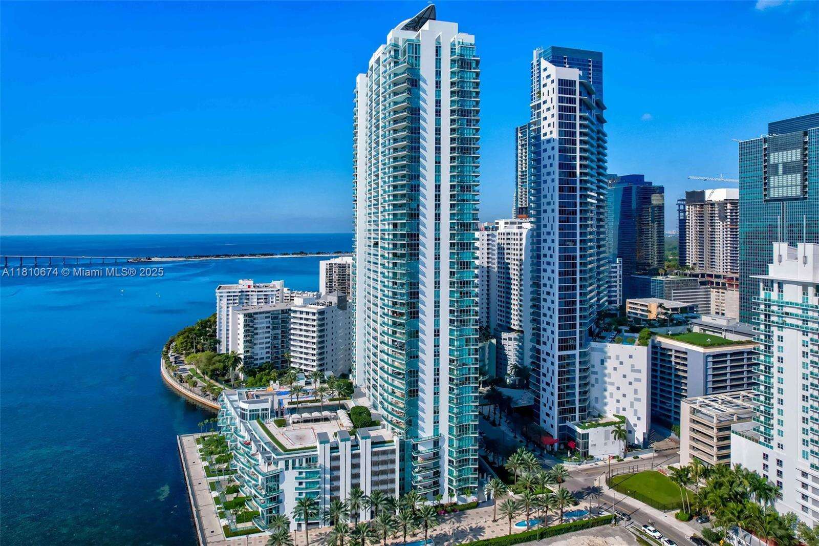 Jade At Brickell Bay at 1331 Brickell Bay Dr, Miami, FL 33131 - For Sale photo 30