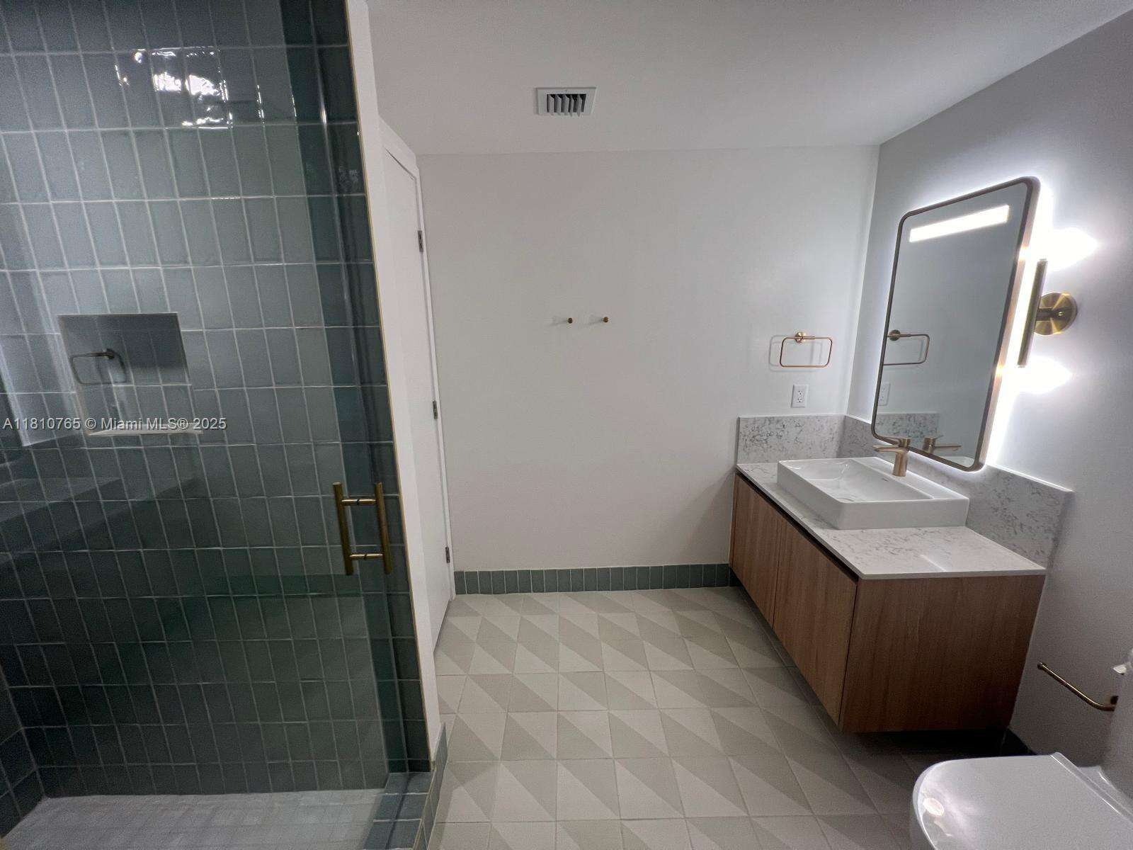 Natiivo | Gale Miami at 159 NE 6 St, Miami, FL 33132 - For Sale photo 18