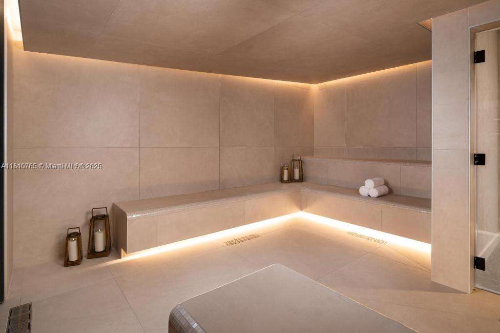 Natiivo | Gale Miami at 159 NE 6 St, Miami, FL 33132 - For Sale photo 35