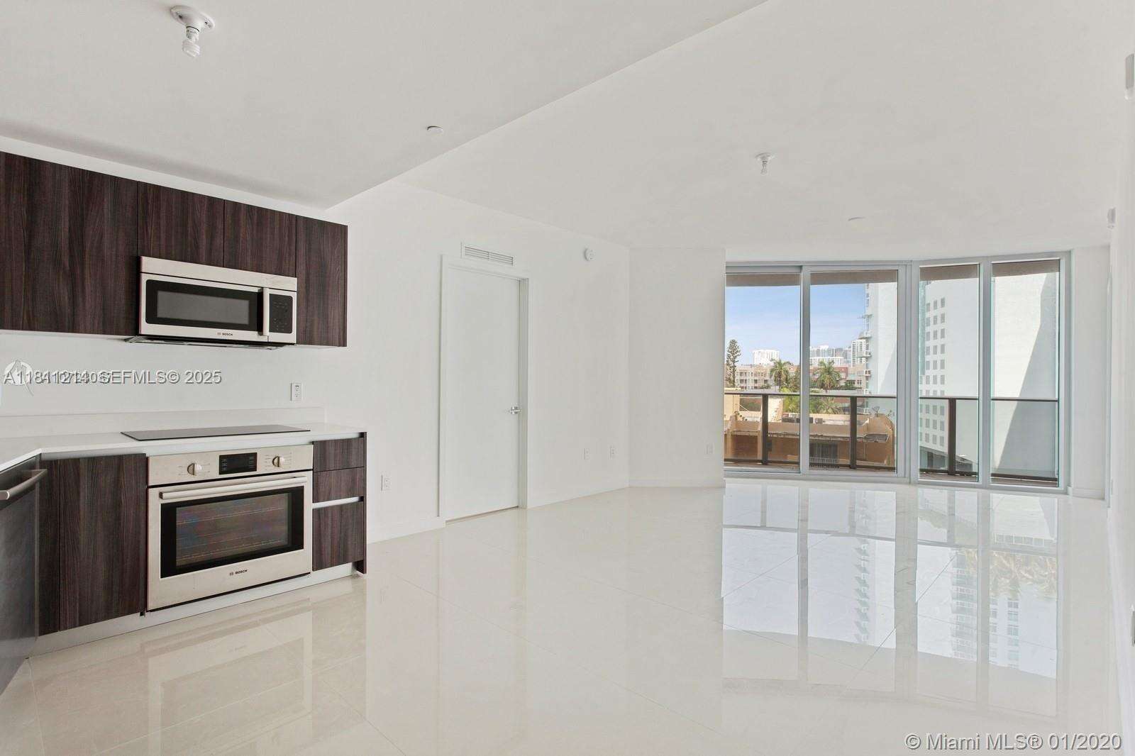 Aria On The Bay at 488 18 St, Miami, FL 33132 - For Sale photo 3