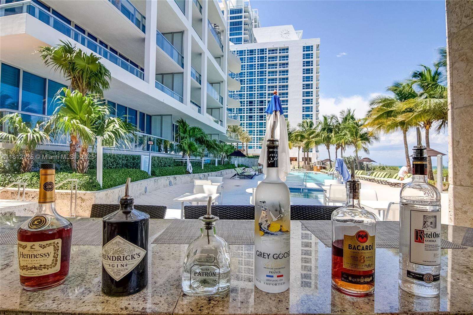 Central Carillon at 6801 Collins Ave, Miami Beach, FL 33141 - For Sale photo 20