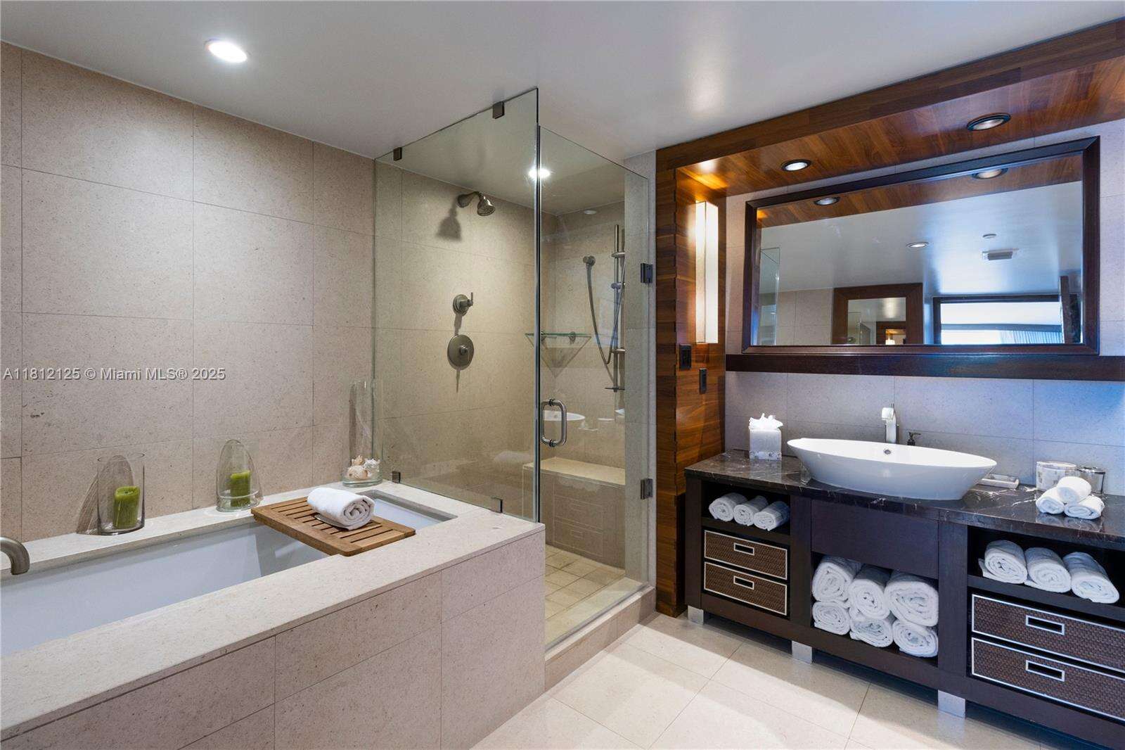 Central Carillon at 6801 Collins Ave, Miami Beach, FL 33141 - For Sale photo 7