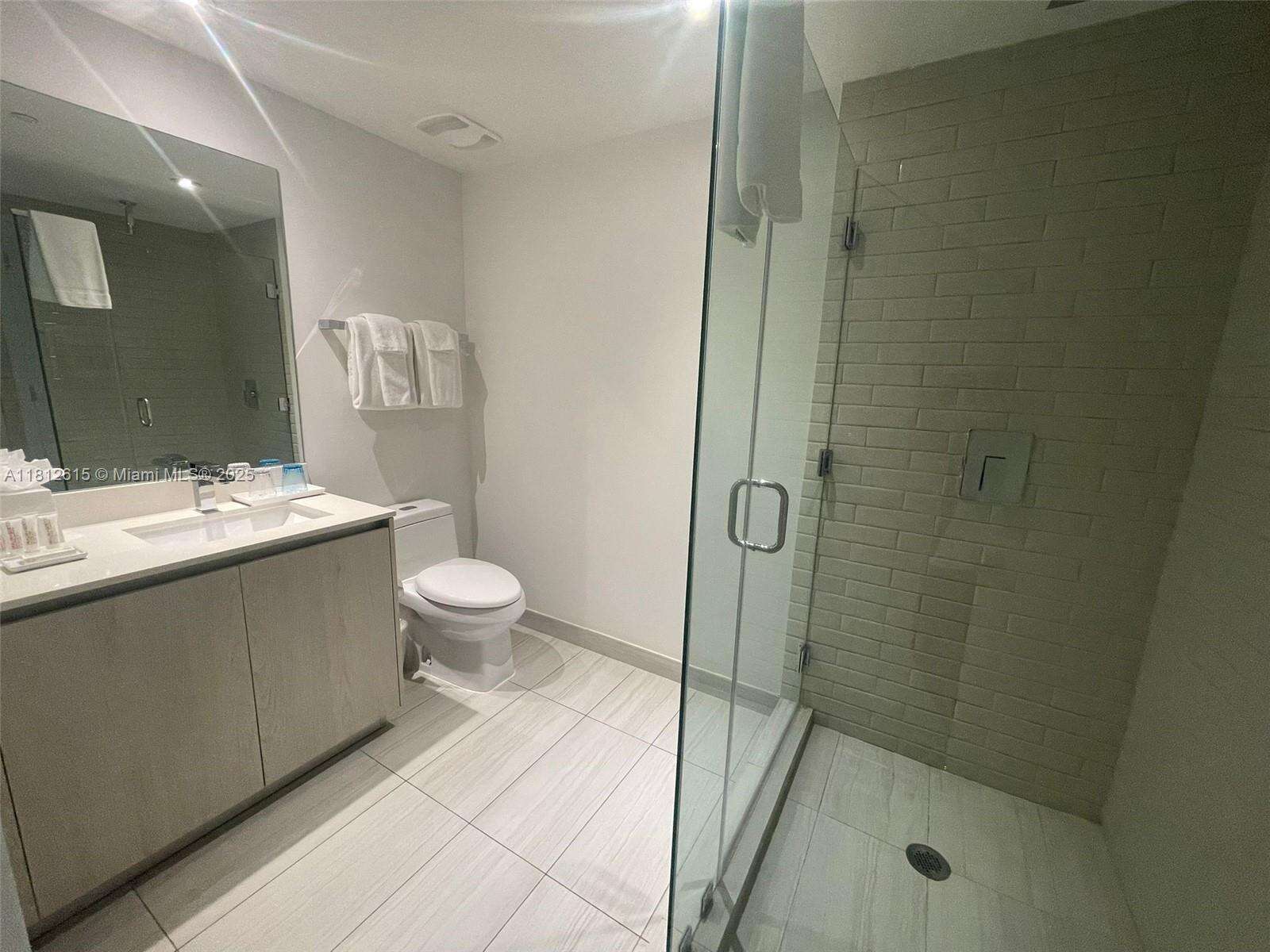 Hyde Beach House at 4010 Ocean Dr, Hollywood, FL 33019 - For Sale photo 13