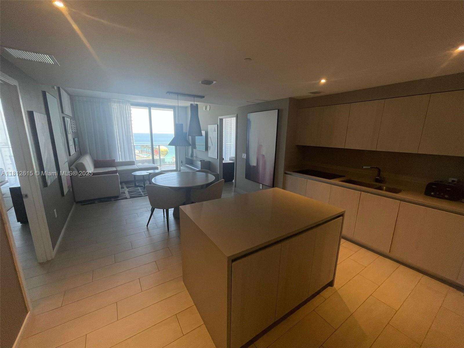 Hyde Beach House at 4010 Ocean Dr, Hollywood, FL 33019 - For Sale photo 5