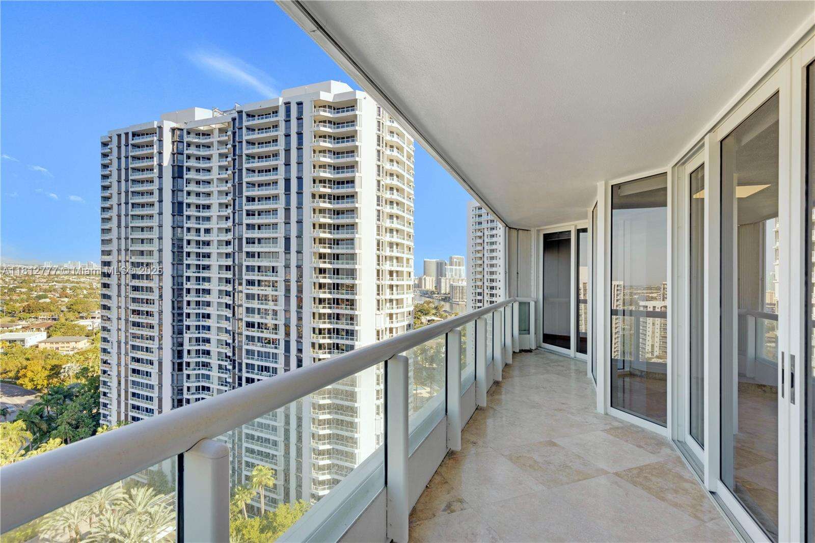 South Tower At The Point at 21055 Yacht Club Dr, Aventura, FL 33180 - For Sale photo 15