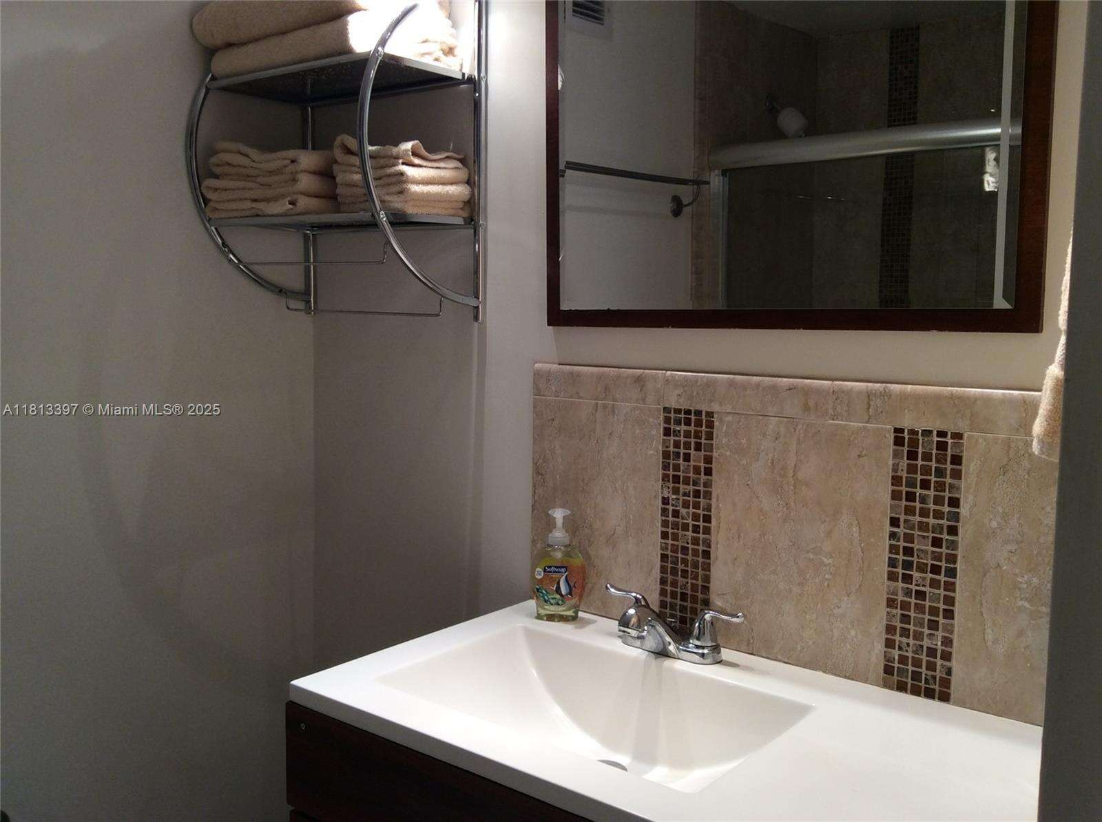 Decoplage at 100 Lincoln Rd, Miami Beach, FL 33139 - For Sale photo 4