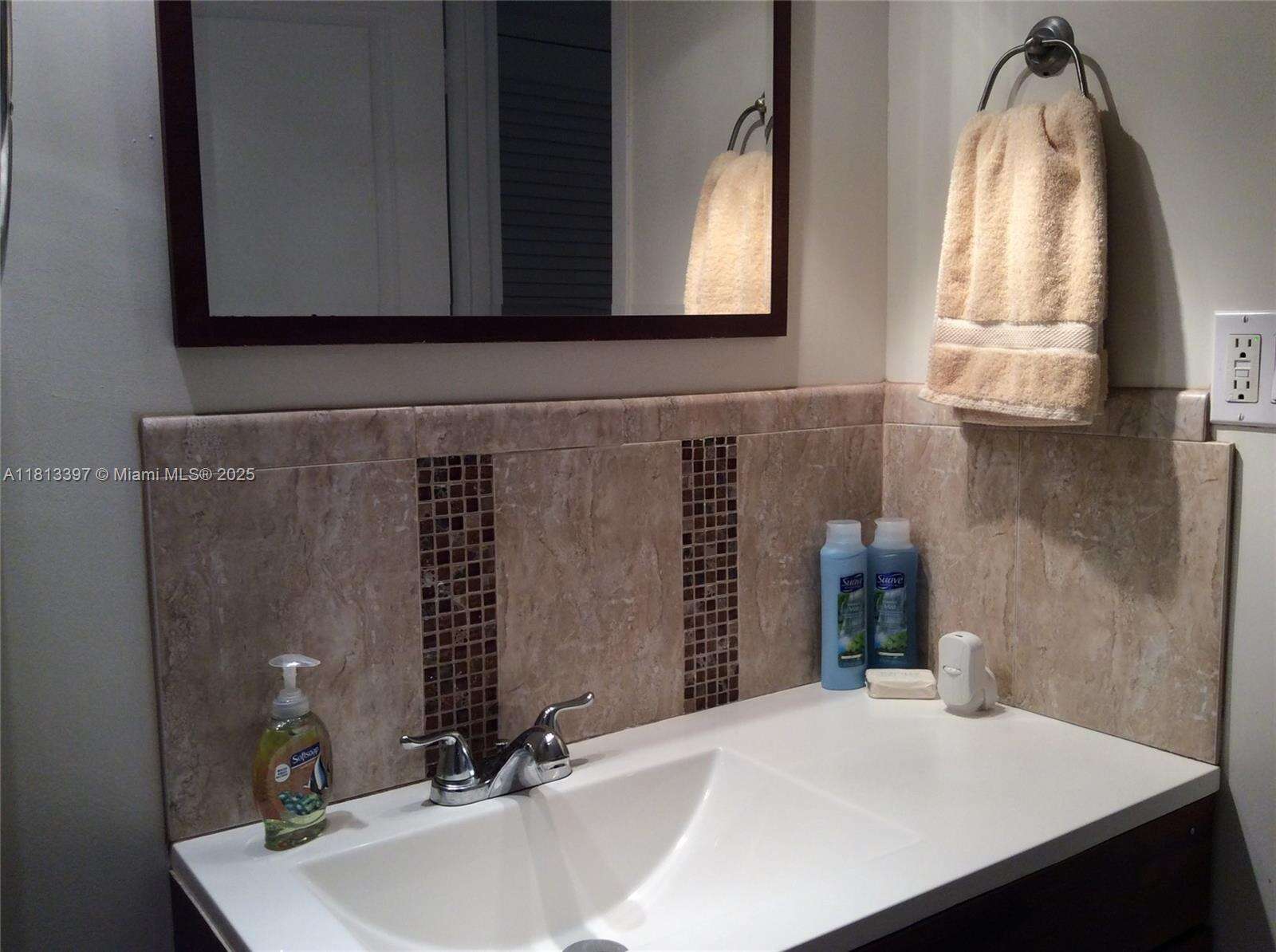 Decoplage at 100 Lincoln Rd, Miami Beach, FL 33139 - For Sale photo 5