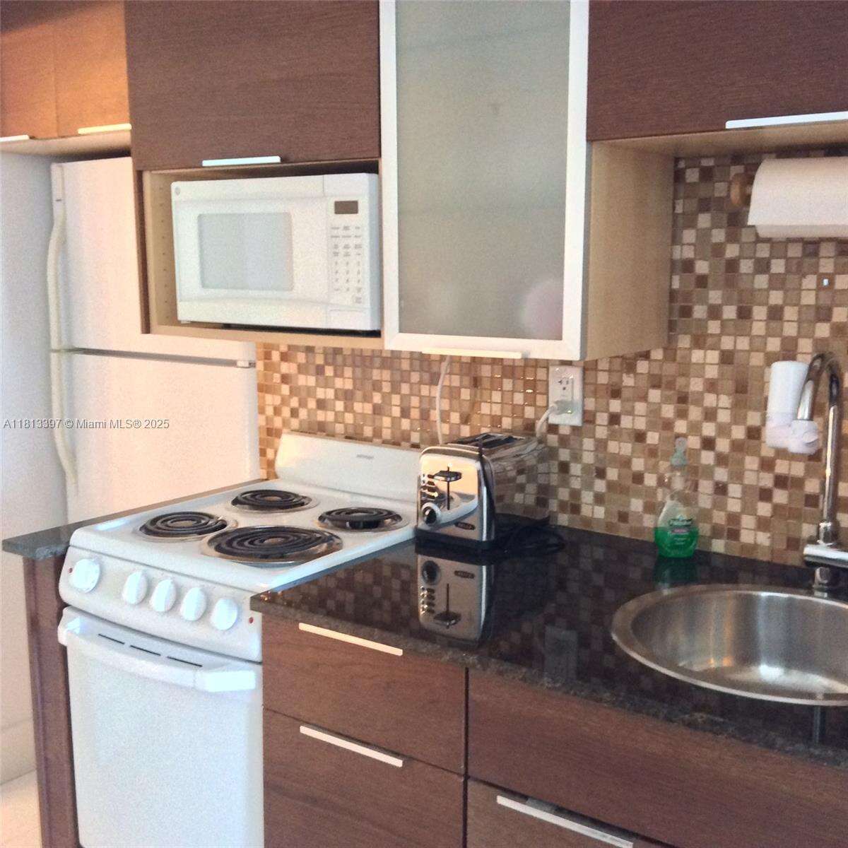 Decoplage at 100 Lincoln Rd, Miami Beach, FL 33139 - For Sale photo 10