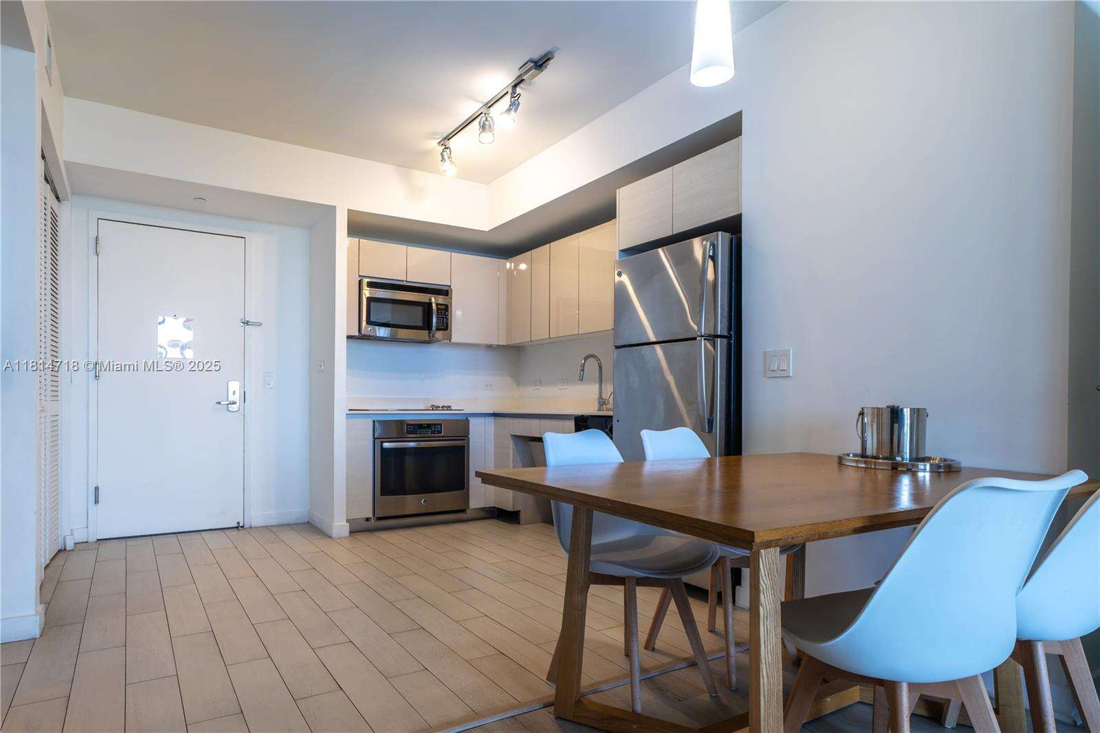 Beachwalk Condo at 2602 Hallandale Beach Blvd, Hallandale Beach, FL 33009 - For Sale photo 15