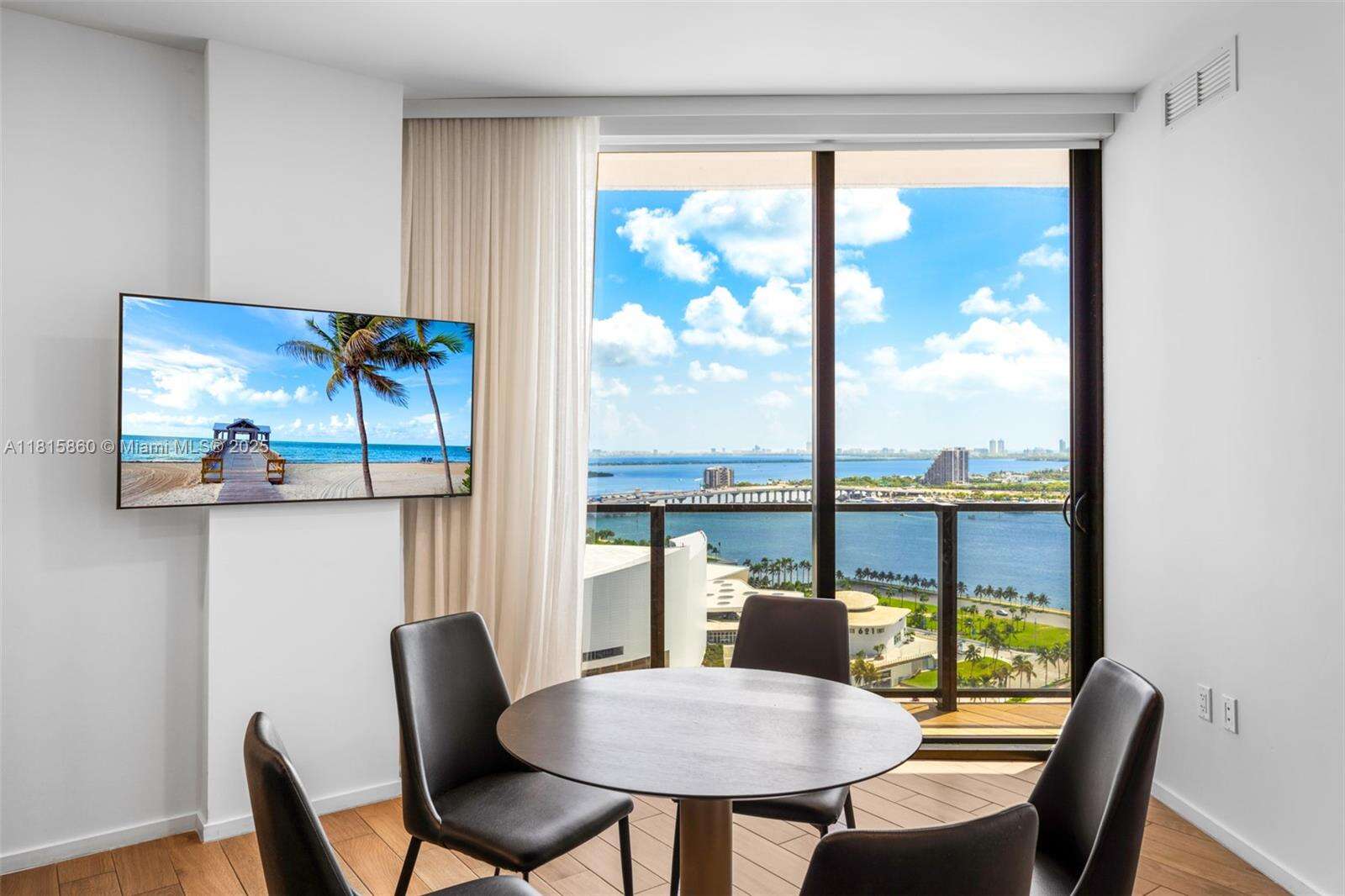 398 NE 5TH STREET - 398 5th St, Miami, FL 33132 | Picture 4