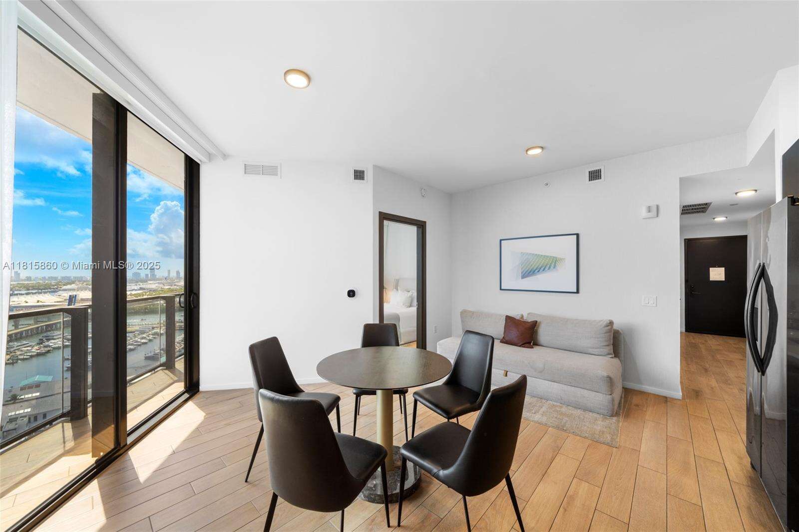 398 NE 5TH STREET - 398 5th St, Miami, FL 33132 | Picture 6