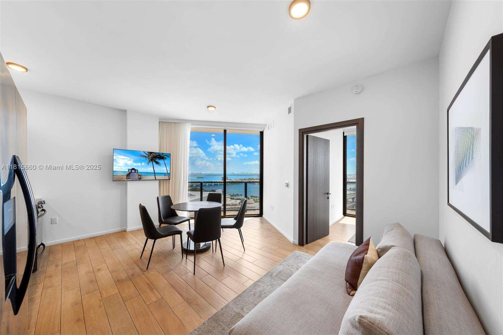 398 NE 5TH STREET - 398 5th St, Miami, FL 33132 | Picture 7