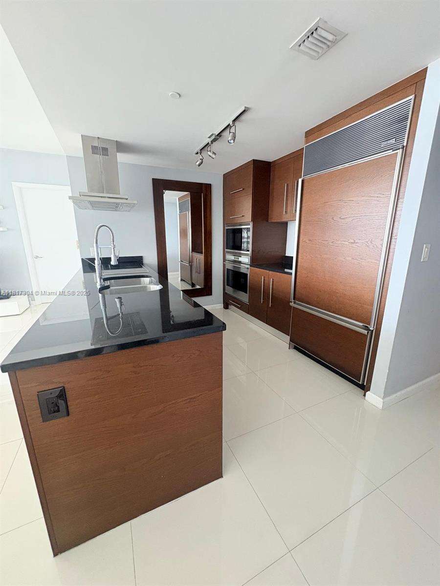 ICON BRICKELL NO TWO - 495 Brickell Ave, Miami, FL 33131 | Picture 7