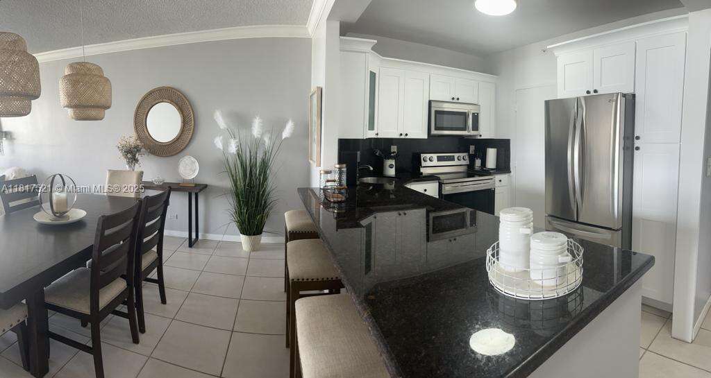 The Pavilion at 5601 Collins Ave, Miami Beach, FL 33140 - For Sale photo 11