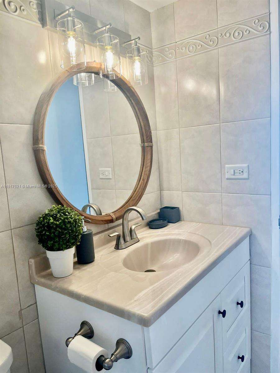 The Pavilion at 5601 Collins Ave, Miami Beach, FL 33140 - For Sale photo 27