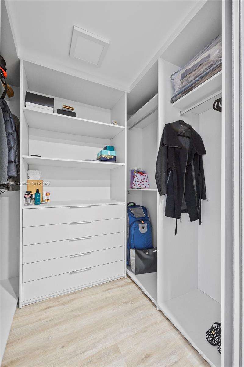 COURTS BRICKELL KEY - 801 Brickell Key Blvd, Miami, FL 33131 | Picture 13