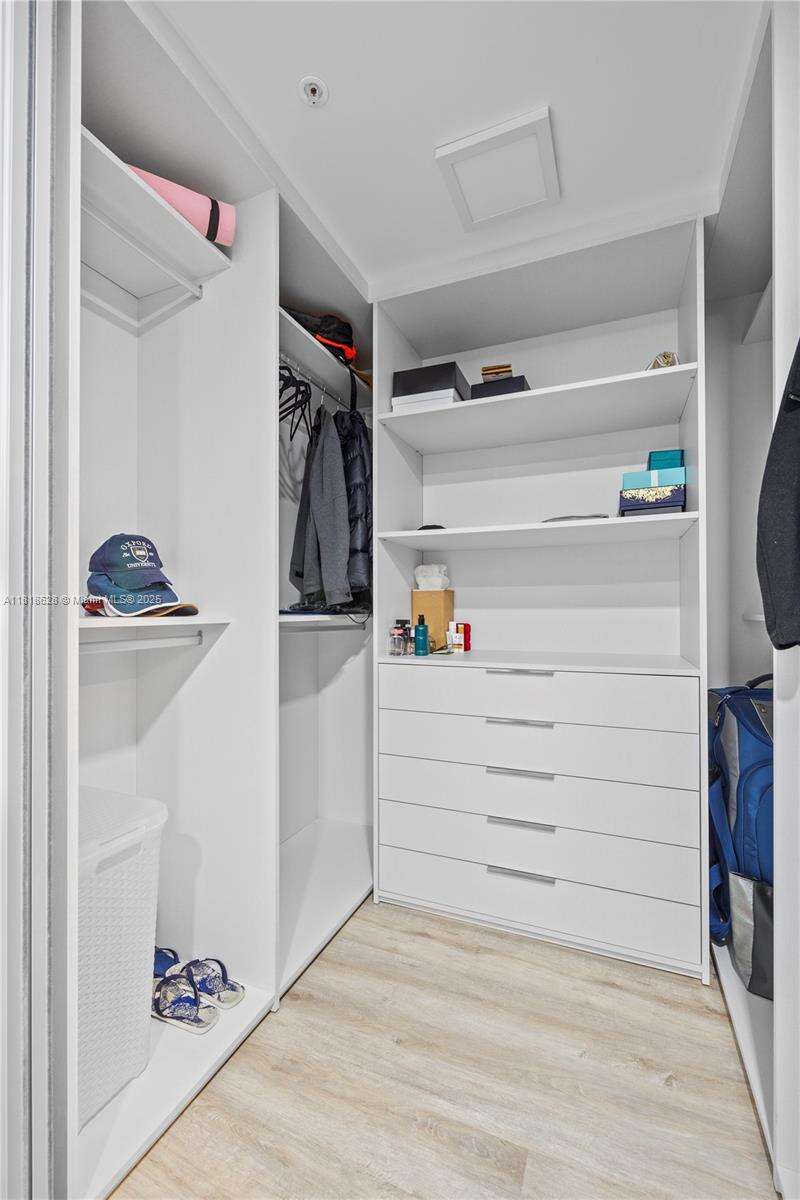 COURTS BRICKELL KEY - 801 Brickell Key Blvd, Miami, FL 33131 | Picture 14