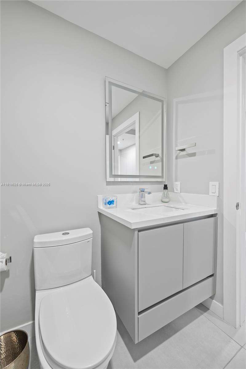 COURTS BRICKELL KEY - 801 Brickell Key Blvd, Miami, FL 33131 | Picture 25