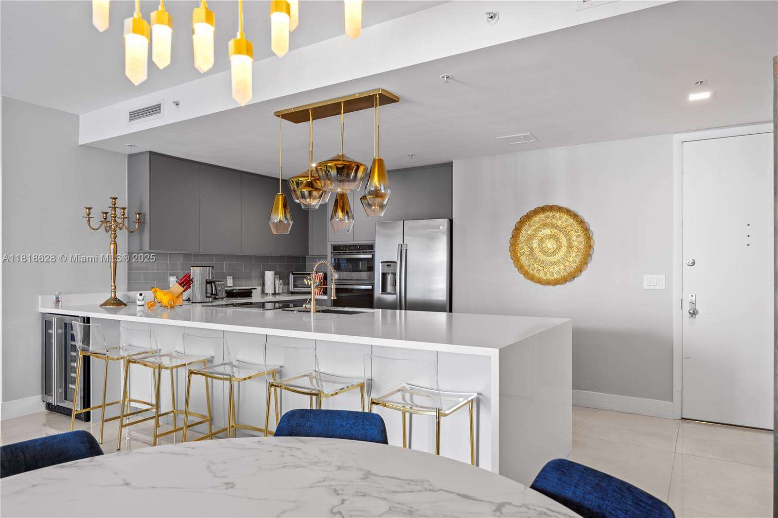 COURTS BRICKELL KEY - 801 Brickell Key Blvd, Miami, FL 33131 | Picture 6