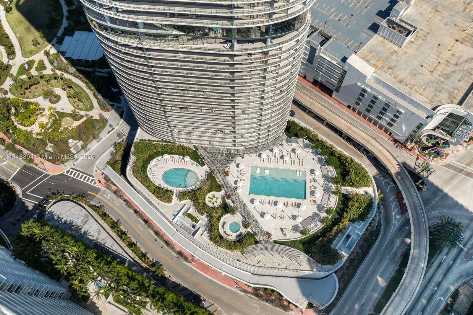 FIVE PARK - 500 Alton Rd, Miami Beach, FL 33139 | Picture 23