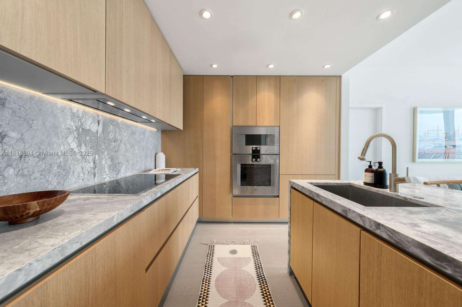 FIVE PARK - 500 Alton Rd, Miami Beach, FL 33139 | Picture 4