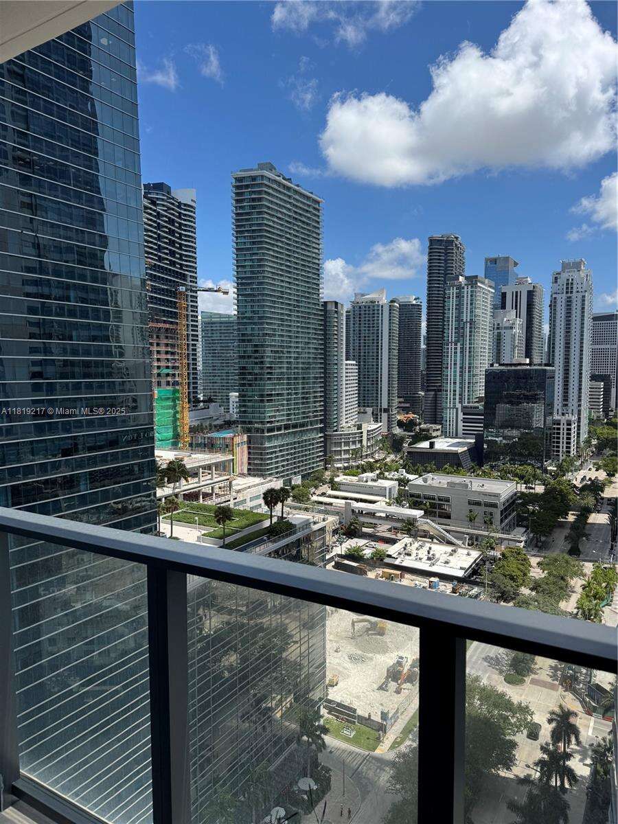 Echo Brickell at 1451 Brickell Ave, Miami, FL 33131 - For Sale photo 18