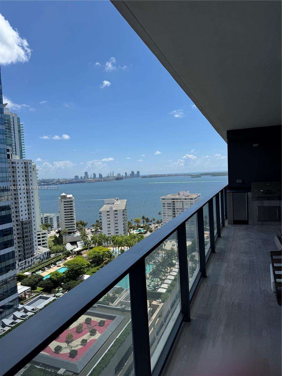 Echo Brickell at 1451 Brickell Ave, Miami, FL 33131 - For Sale photo 27