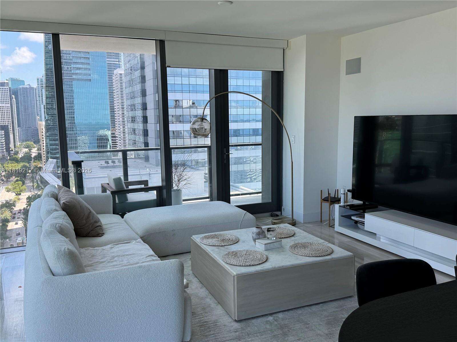Echo Brickell at 1451 Brickell Ave, Miami, FL 33131 - For Sale photo 4