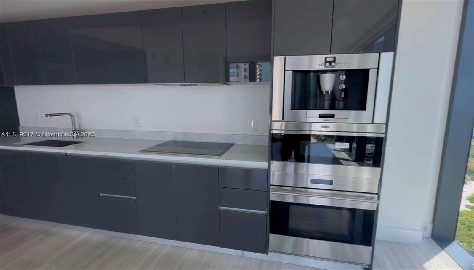 Echo Brickell at 1451 Brickell Ave, Miami, FL 33131 - For Sale photo 9