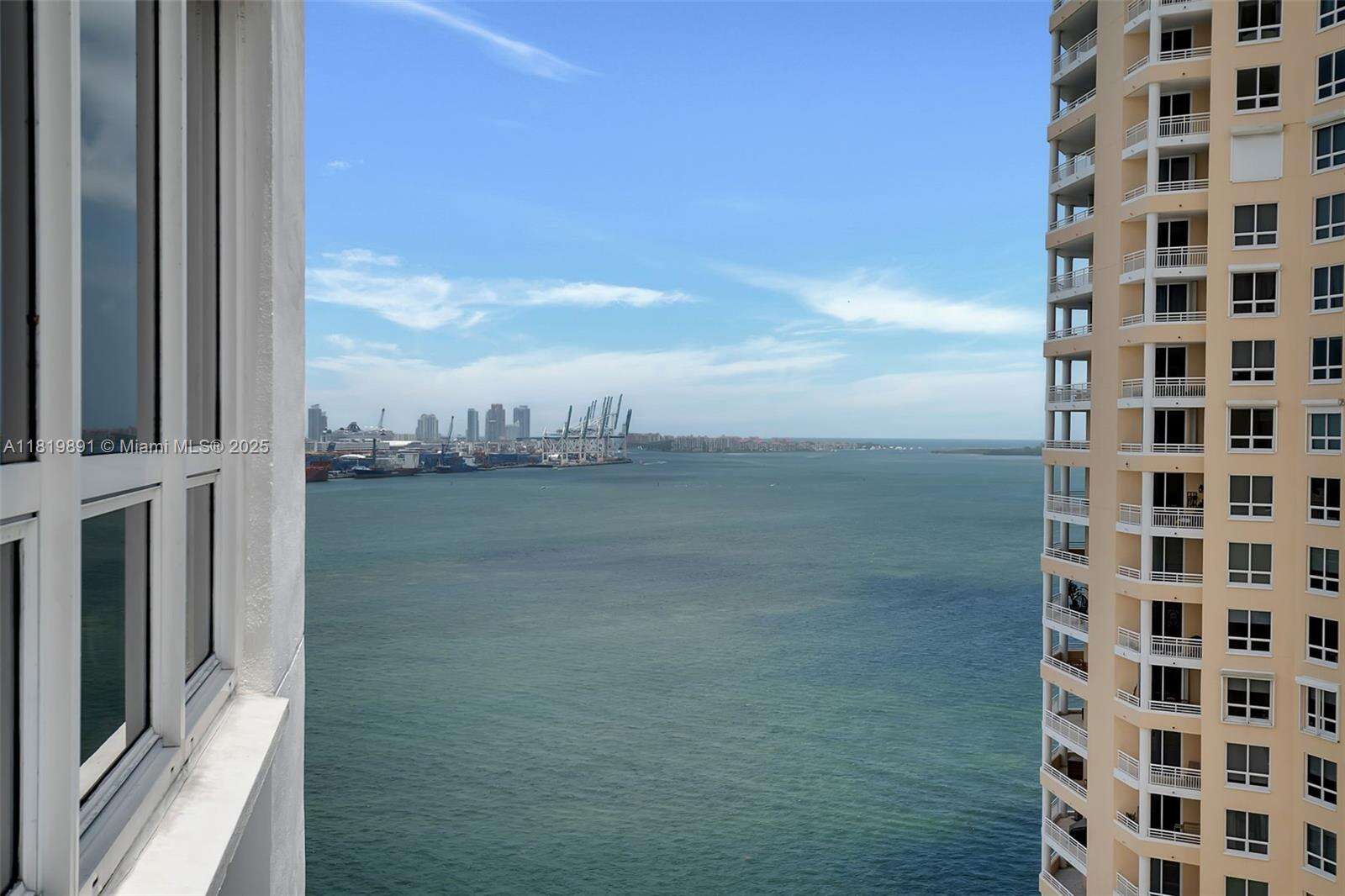 Three Tequesta Point at 848 Brickell Key Dr, Miami, FL 33131 - For Sale photo 15