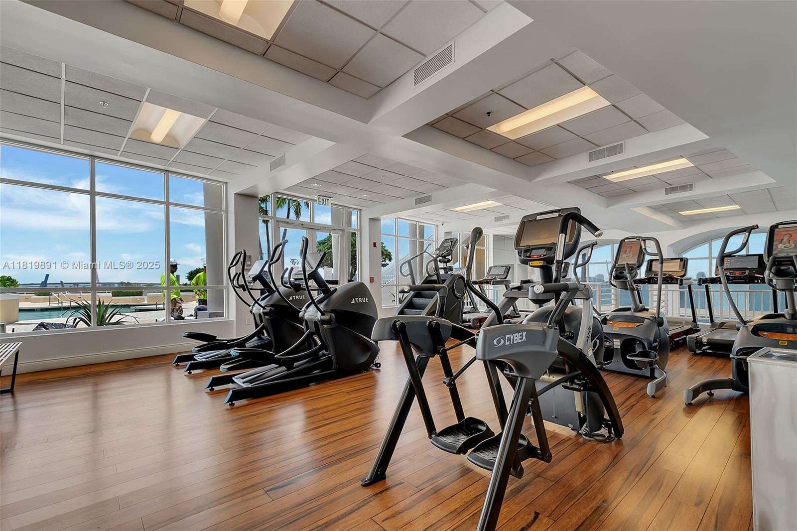 Three Tequesta Point at 848 Brickell Key Dr, Miami, FL 33131 - For Sale photo 23