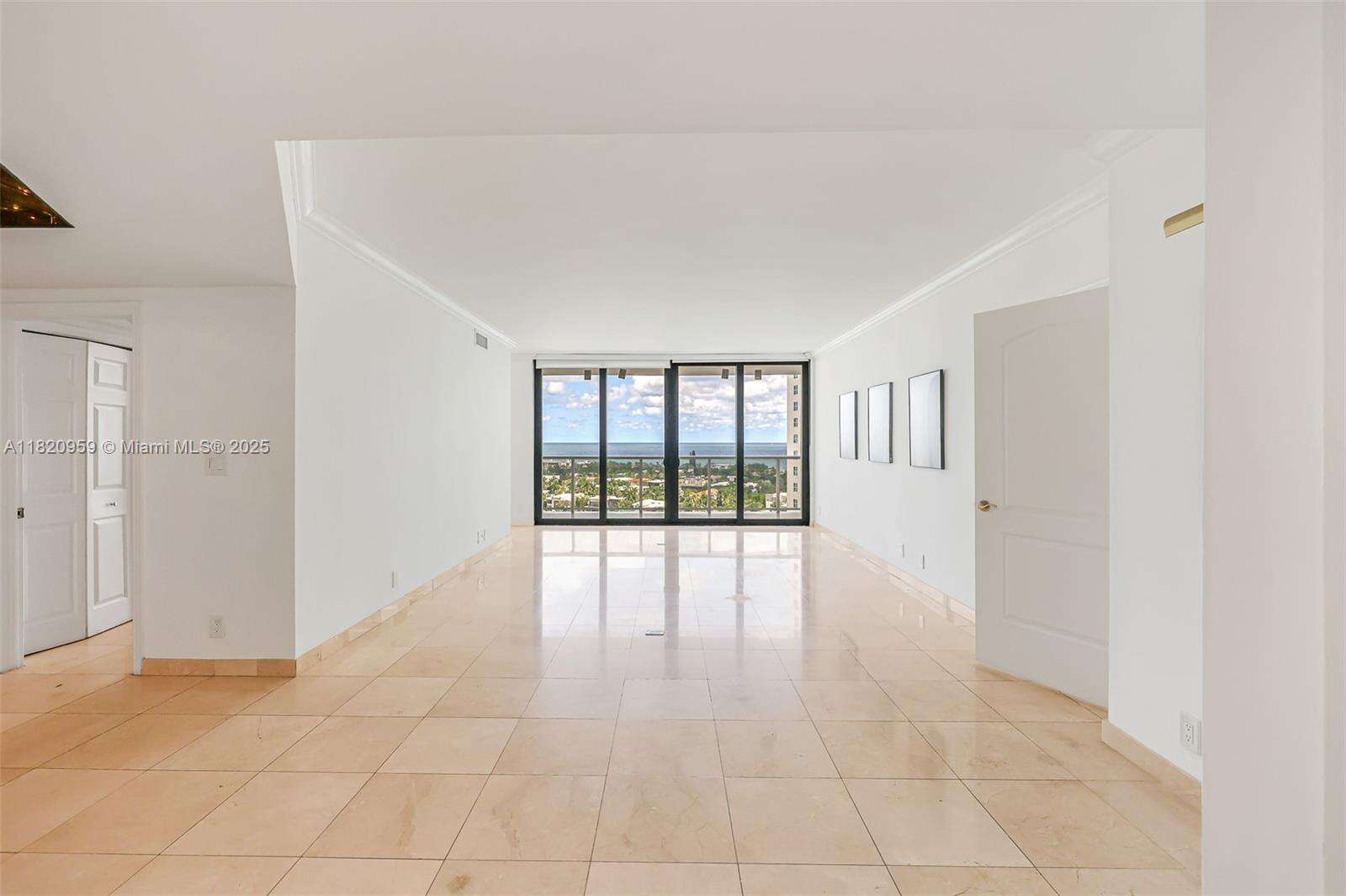 Hamptons West at 20281 Country Club Dr, Aventura, FL 33180 - For Sale photo 8