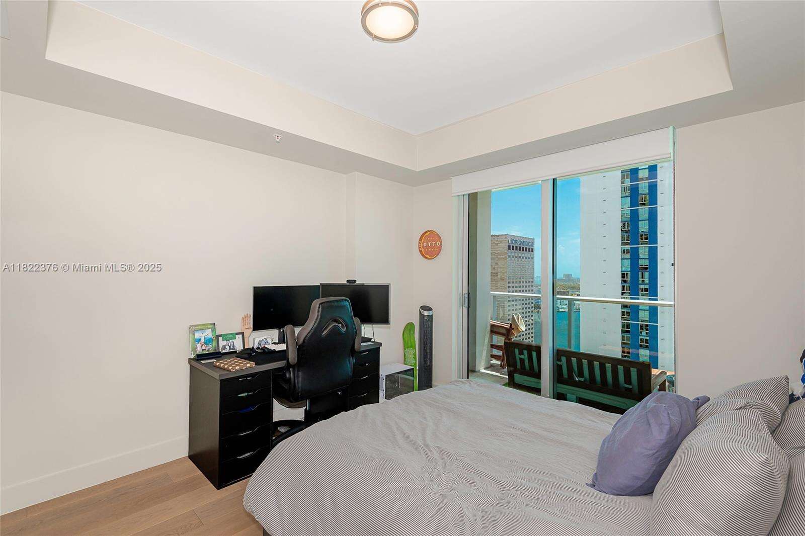 Met 1 at 300 Biscayne Blvd, Miami, FL 33131 - For Sale photo 19