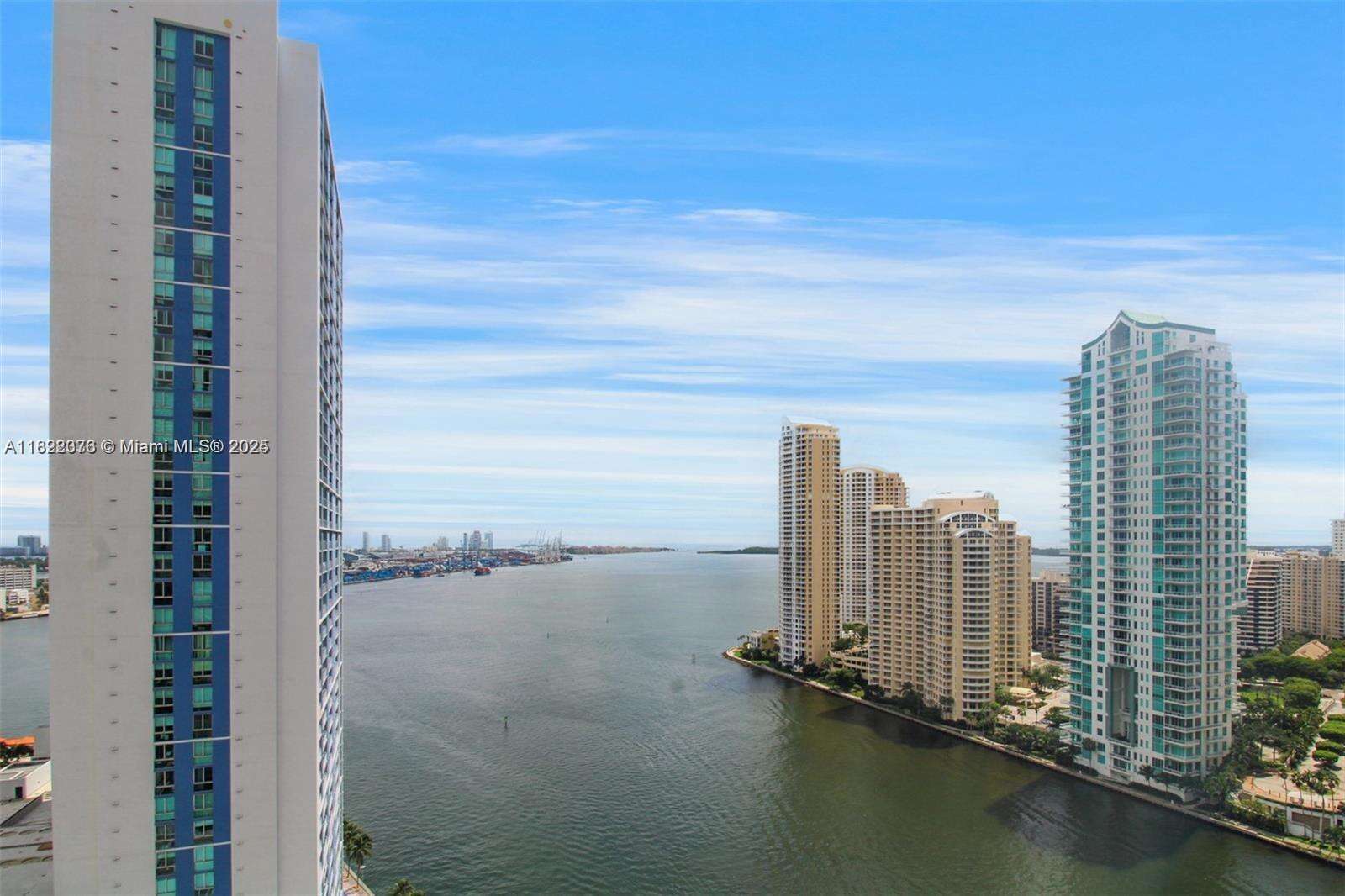 Met 1 at 300 Biscayne Blvd, Miami, FL 33131 - For Sale photo 28